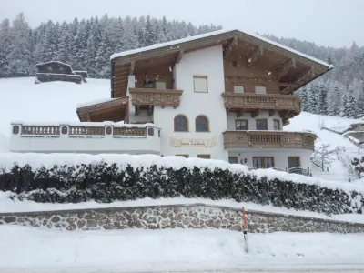 Apartment in Hainzenberg Near Ski Lift