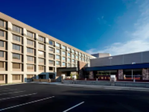 Raleigh Marriott Crabtree Valley Hotels near North Carolina Museum of Art