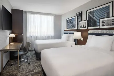 DoubleTree by Hilton Long Island City New York Các khách sạn gần Prestige Car Service