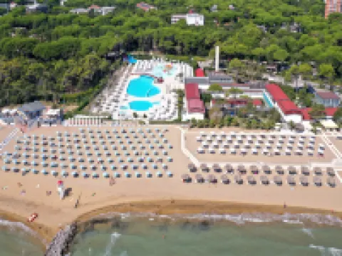 Spacious villa in Lignano