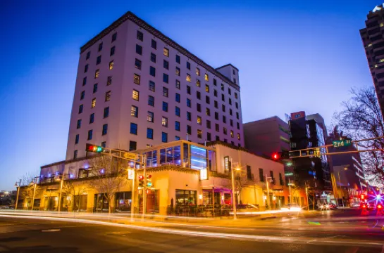 ホテル アンダルツ アルバカーキ キュリオ コレクション バイ ヒルトン