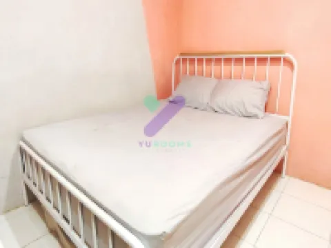 New Jasmine Guest House by Yurooms Hotels in Blitar