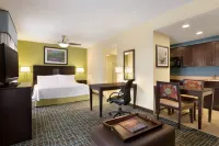 Homewood Suites by Hilton Fort Myers Airport/FGCU Hotels in Fort Myers