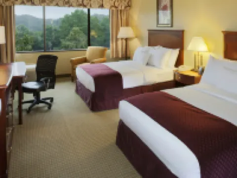 ダブルツリー バイ ヒルトン ホテル シャーロッツビル シャーロッツヴィルのホテル