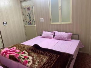 Nityanand Guest House