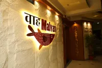 Vits Select Grand Inn, Ratnagiri Отели в г. Bhatye