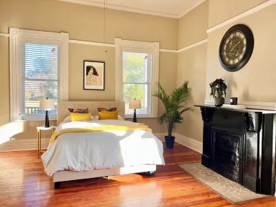 Historic Downtown Memphis Manor - Lower Unit