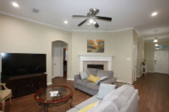 Cozy, Warm, Pool, BBQ, 2 KingBeds, Sleep 11 Hotels in Corinth