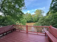 Water's Edge Oconee - Rest & Play by River, Lake, and Pool close to Athens, GA