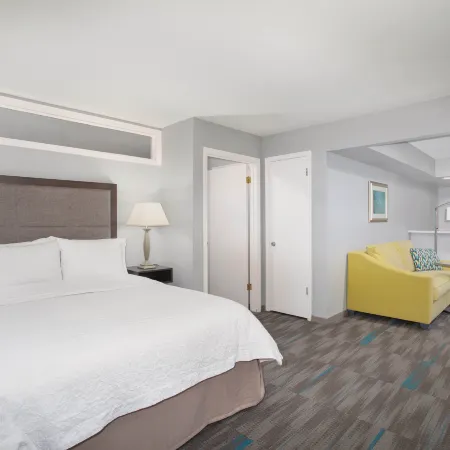 Hampton Inn Monterey