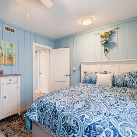 Pet Friendly - 2 Minute Walk to Beach -  Updated and Modernized Spotless Clean