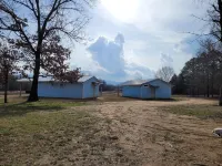 Escape To Nature’s Embrace:Uncle Joe's Creek Retreat - Click's Cabin - Homestays