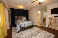 Spacious 5 BR w/Mountaintop Views-2 Min to Hunter