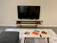 Modern, Spacious 1 Bedroom Loft in DTLA - FREE Parking