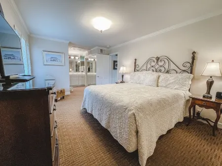 Relaxing & Romantic 1 bedroom Condo, in the Heart of Wine Country