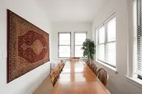 Stone Mansion Sleeps 10-20 Free Parking Near Lake, Red Line and Wrigley