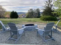 Afton Farmhouse - Mountain Views off Route 151