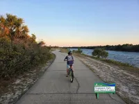 Beautiful heated pool & spa home, walk to Shamrock Park and close to beaches. Hotels in South Venice