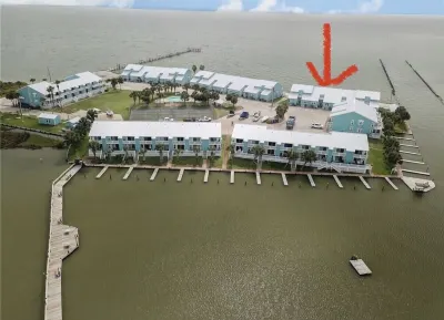 Beachfront Condo on the Bay in Rockport, TX