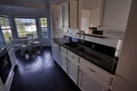 Family friendly house close to Bryce, Zions, and Panguitch Lake. Game room. Hotels in Panguitch