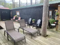 Small cabin right on the lake !