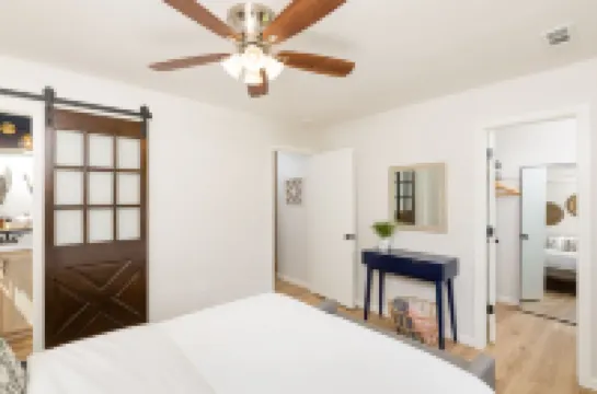 The Fika - Next to Lake Fayetteville Trail