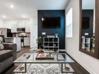 A Traveler’s dream; Private Townhome 15min to Airport in peaceful Union City Hotels in Union City