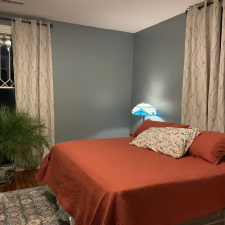 2nd Street Retreat Отели в г. Пуласки