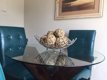 Southern sophistication in Honey Ridge Отели рядом с достопримечательностью «Middleton Place»