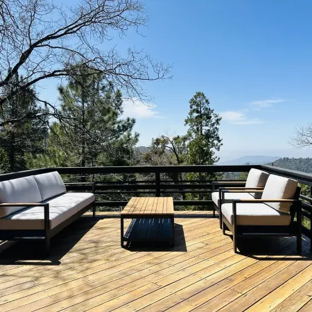 Secluded A-frame Cabin in Idyllwild on 8 acres / 4 miles from Town / Sleeps 6