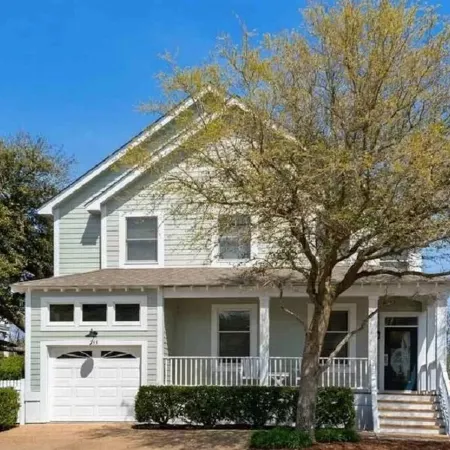Coastal Cottage, heated private pool & hot tub, resort community