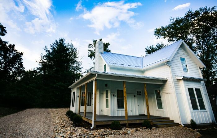 Up North, down South in Brevard, NC - Close to Lumber Arts District and Downtown