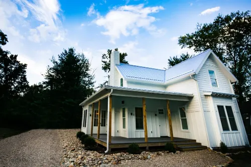 Up North, down South in Brevard, NC - Close to Lumber Arts District and Downtown - Wifi