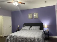 Spacious 3 level Townhome in prime location! Tvs & fans in all 4 bedrooms!! Hotels near All A Flutter Farms LLC