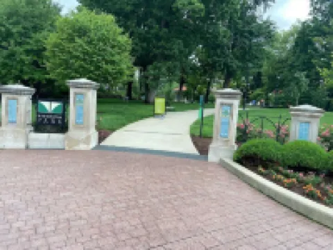 Downtown3BR/2.5BA Townhouse-RoofBalcony-Park 2Cars