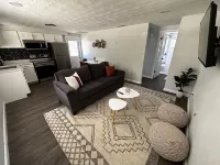 Urban Retreat: Cozy House in The Heart of Zephyrhills Hotels in Zephyrhills