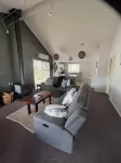 Cosy Pet Friendly Beach Cottage