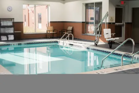 Hampton Inn & Suites Warrington Horsham Отели в г. Дойлстаун