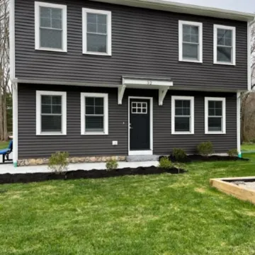 Brand new home close to Charlestown/Westerly beaches.