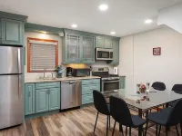 Cheerful Home, 3B, 3B, 2 Blocks to the Ocean Hotels in Belmar