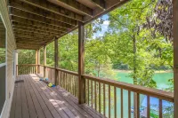 Kozy Kove Lakefront, Private Cove Near Jumping Bridge, Tram, Fits 4+ Families