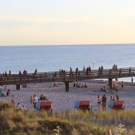 Family-friendly comfort apartment, 100m to the Baltic Sea beach, beautiful lagoon view