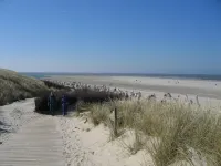 Stone cottage in the garden Hoteles en Wittmund