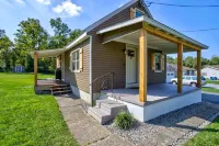 A Modern Rustic Chalet with HOT TUB! Near Hershey, PA