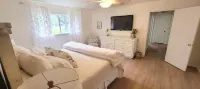 Peace, luxury and fishing under 100 year old oaks
