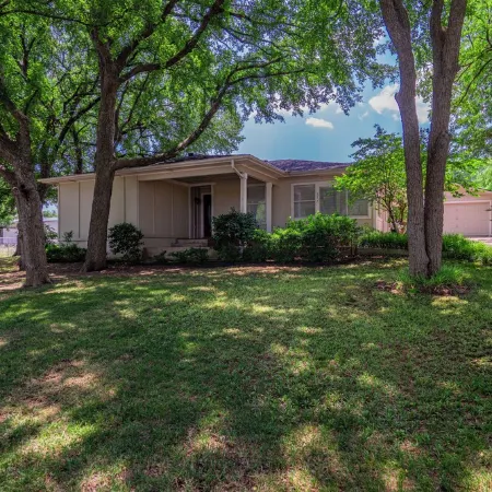 Lake Texoma Splash! Pool/hot tub, 1.5 miles to Highport Marina on Lake Texoma!