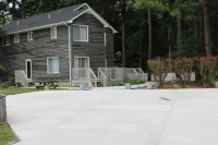 1 Mile to Bethany Beach with Grill Free Wifi on Trolley Route 4 Br 3BA 8 Guests Hotel in zona South Coastal Library