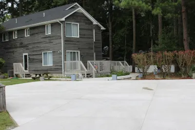 Turtle Walk on Trolley Ride 1 Mile to Bethany Beach 4Br 3BA 8G Back to Tree Lot Hotel in zona South Coastal Library