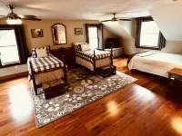 The Lake House on Otisco Lake, stunning family getaway Hotele w: Otisco