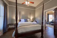 Swanky Historic Farmhouse in Downtown Carlton